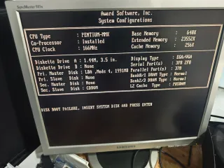 Torre PC Pentium MMX 166MHz Beige