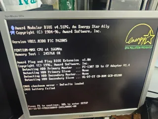 Torre PC Pentium MMX 166MHz Beige