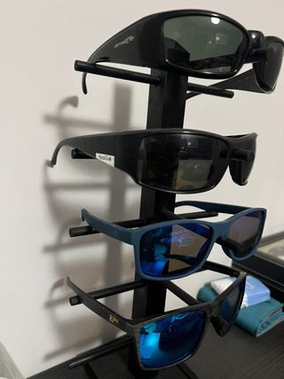 Gafas de sol. Varias unidades distintas marcas