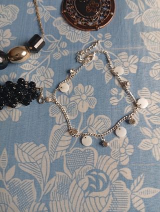 Vendo un conjunto de bisutería