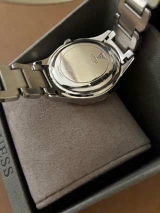 Reloj Guess Mujer Dorado y Plateado