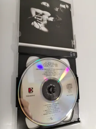THE WHO & THE DOORS, CDs (18 € llevas los dos)