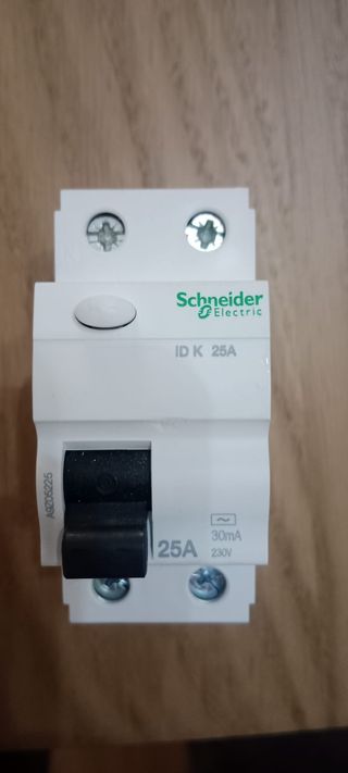 Interruptor Schneider Electric ID K 25A