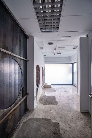 Local comercial en alquiler en La Roqueta en Valencia