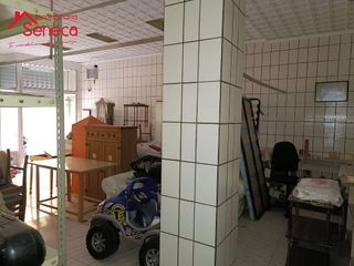 Local comercial en venta en Ciudad Jardín - Zoco en Córdoba