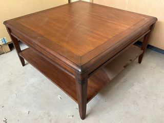 Mesa de centro de madera