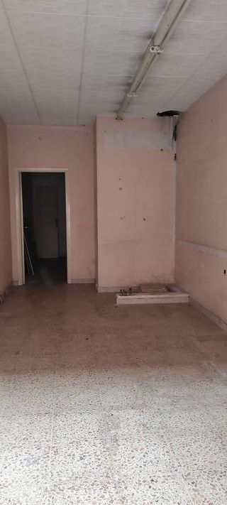 Local comercial en venta en Vinyets - Molí Vell en Sant Boi de Llobregat