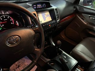 Toyota Land Cruiser 2006