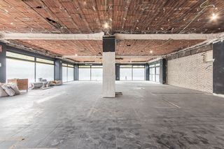 Local comercial en alquiler en Media Legua en Madrid