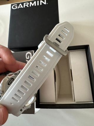 Garmin Fenix 8 43mm AMOLED Plata/Blanco