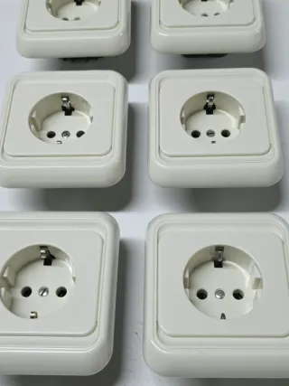 6 Enchufes Simón 75