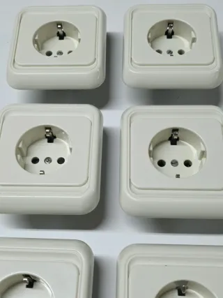 6 Enchufes Simón 75