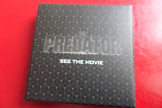 Abrebotellas película The Predator cine