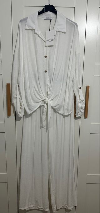 Conjunto blanco túnica y pantalón