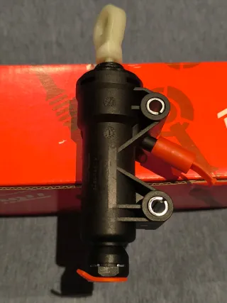 Cilindro Maestro Embrague TRW PND327 BMW