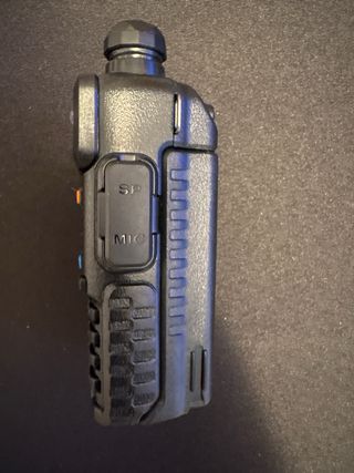 Walkie Talkie Baofeng UV-5R Portátil