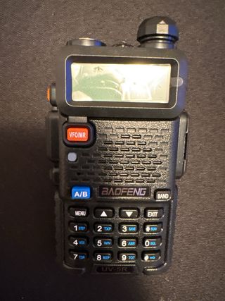 Walkie Talkie Baofeng UV-5R Portátil