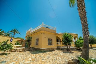 Casa en venta en La Siesta - El Salado - Torreta en Torrevieja
