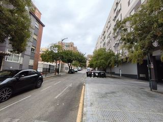 Garaje en venta en Carlos Haya en Málaga
