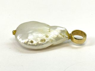 Colgante Nácar y Oro 18k