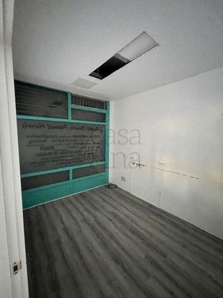 Local comercial en alquiler en San Pedro de Deusto-La Ribera en Bilbao