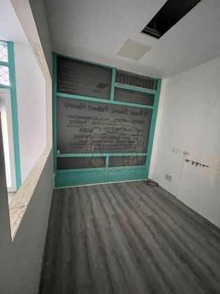 Local comercial en alquiler en San Pedro de Deusto-La Ribera en Bilbao