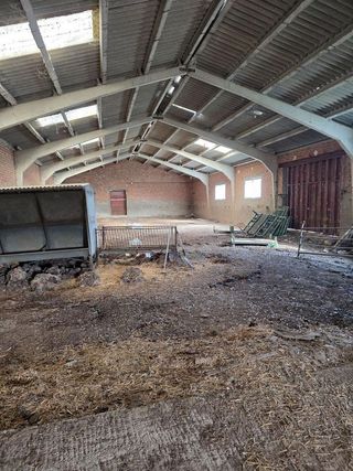 Nave industrial en venta en Cabanillas de la Sierra