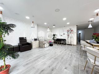 Local comercial en venta en Artigas - Llefià en Badalona