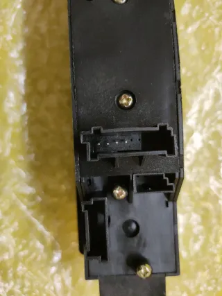 BOTONERA ELEVALUNAS MERCEDES VITO II W639 X2BT S/R