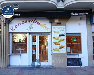 Local comercial en alquiler en Cascajos - Piqueras en Logroño
