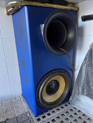 Subwoofer DD 15 3500W com Caixa