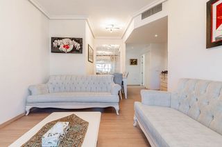 Piso en alquiler en Nueva Andalucía centro en Marbella