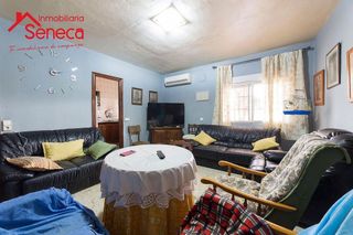Chalet en venta en Santa Maria de Trassierra en Córdoba