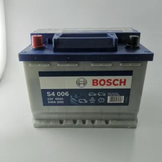 Batería Bosch S4006 12V 60Ah 540A