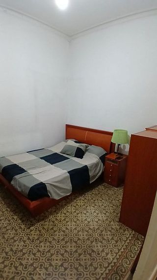 Edificio en venta en La Torrassa en Hospitalet de Llobregat, L´