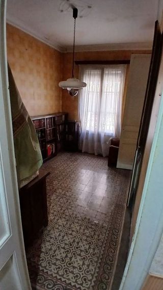 Edificio en venta en La Torrassa en Hospitalet de Llobregat, L´