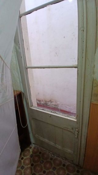 Edificio en venta en La Torrassa en Hospitalet de Llobregat, L´