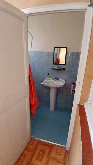 Edificio en venta en La Torrassa en Hospitalet de Llobregat, L´