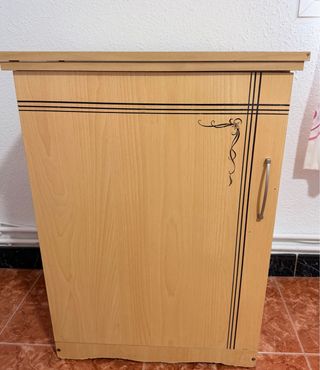 Máquina de coser Alfa con mueble. Cose muy bien