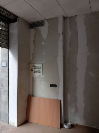 Local comercial en venta en San Luis en Almería