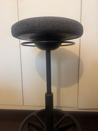 Taburete Ikea alto gris y negro