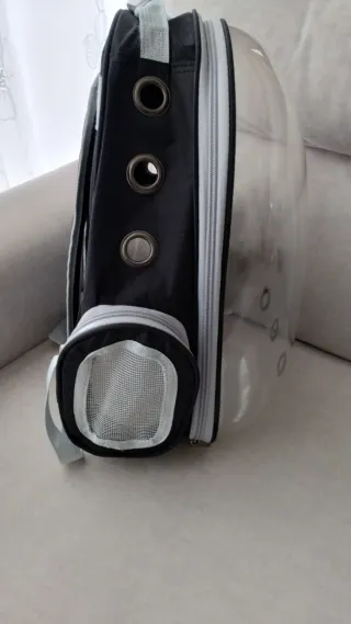 Mochila transportín para gatos transparente