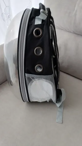 Mochila transportín para gatos transparente
