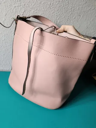 Bolso de hombro rosa palo