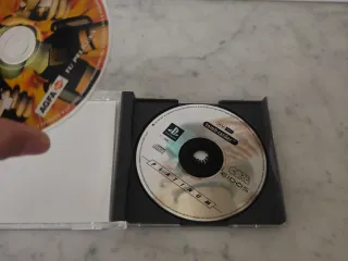 Tomb Raider PS1 Platinum