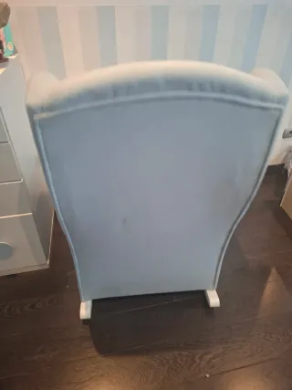 Sillón de lactancia azul
