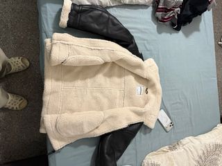 Chaqueta cuero Beshka borrego negra