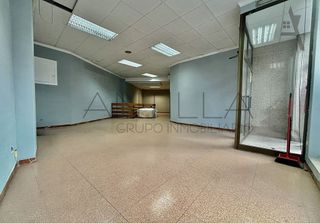 Local comercial en alquiler en Vista Alegre en Madrid