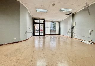 Local comercial en alquiler en Vista Alegre en Madrid