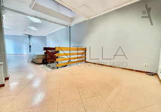 Local comercial en alquiler en Vista Alegre en Madrid